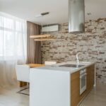 jak ozdobić parapet w sypialni