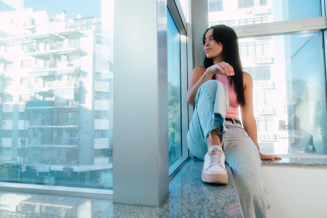 Elewacja do antracytowego dachu i okien