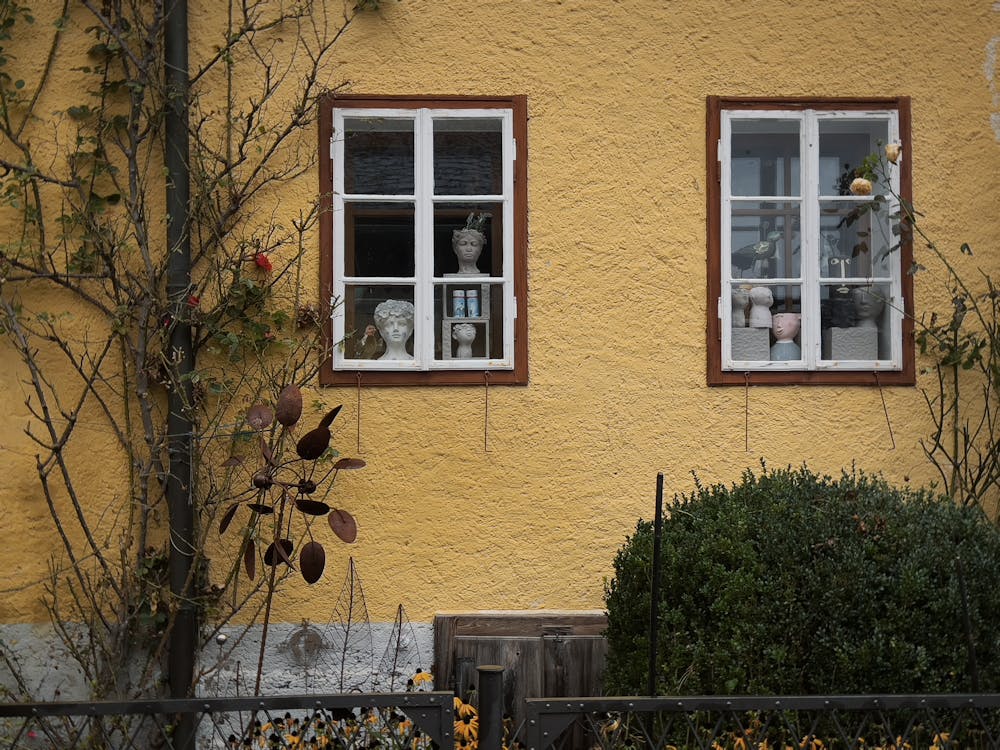 jak nowocześnie ozdobić okno